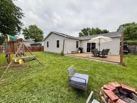 Exterior - 2302 Branch Rd, Champaign, IL 61821 photo 6 of 7