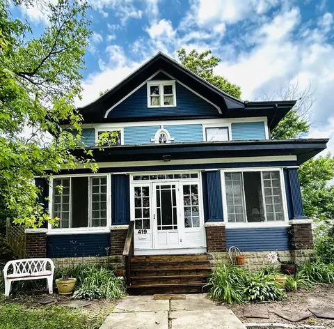 419 N Plum St, Farmer City, IL 61842