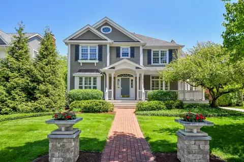 605 Euclid Ave, Glen Ellyn, IL 60137