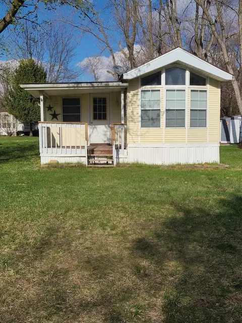 2480 81 Woodhaven, Sublette, IL 61367