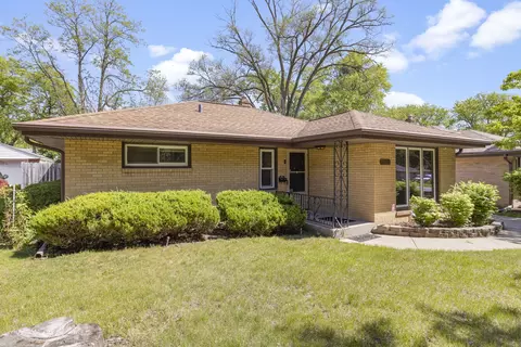 2119 Midway Dr, Rockford, IL 61103