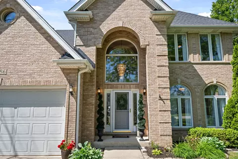 Exterior - 986 E Red Oak St, Addison, IL 60101 photo 2 of 3