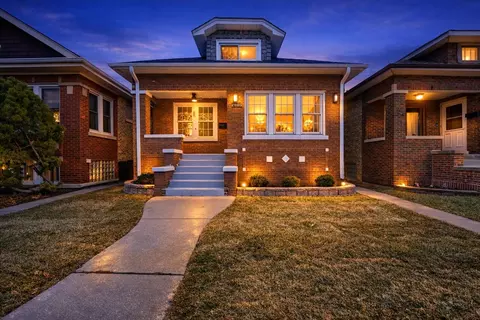 1445 East Ave, Berwyn, IL 60402
