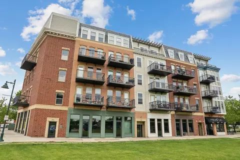 303 Front St #1401, Lemont, IL 60439