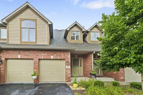 3237 Lightning Ct, New Lenox, IL 60451