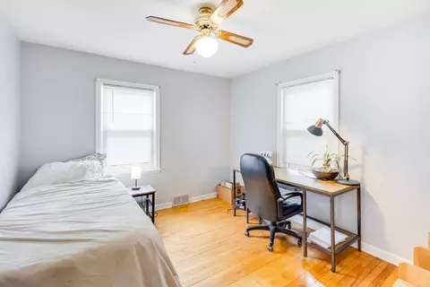 Bedroom - 1004 W John St, Champaign, IL 61821 photo 5 of 5