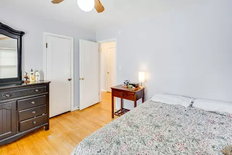Bedroom - 1004 W John St, Champaign, IL 61821 photo 2 of 5