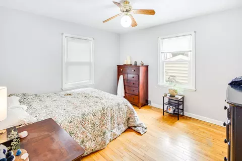 Bedroom - 1004 W John St, Champaign, IL 61821 photo 1 of 5