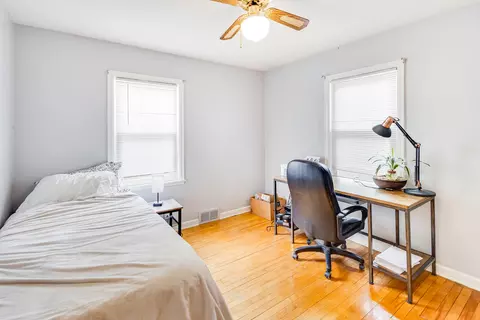 Bedroom - 1004 W John St, Champaign, IL 61821 photo 3 of 5