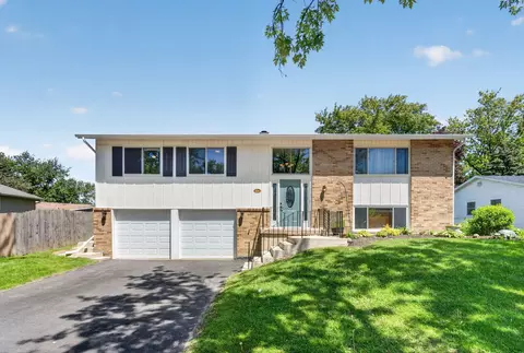 418 Charlestown Dr, Bolingbrook, IL 60440