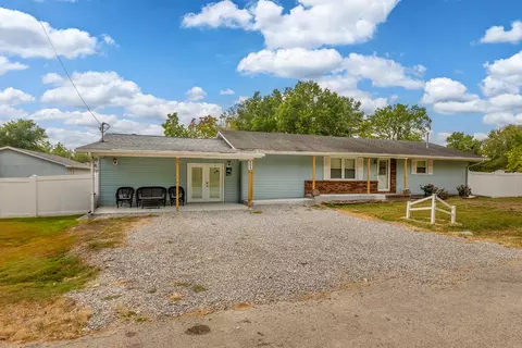 509 Berry St, Freeman Spur, IL 62841