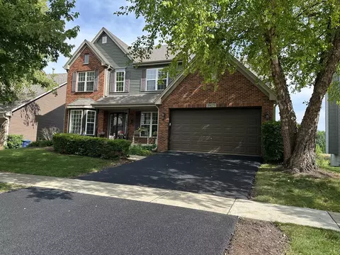 39 E W219 E Mallory Dr, Geneva, IL 60134