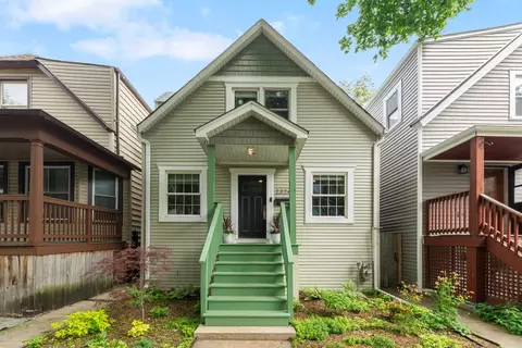 2324 W Eastwood Ave, Chicago, IL 60625