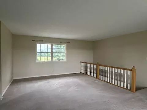 Living - 11426 E Radisson, Mount Vernon, IL 62864 photo 1 of 2