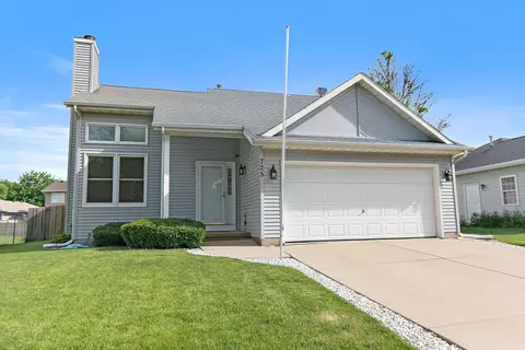 725 Tyler St, Genoa, IL 60135