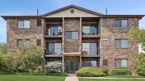 14949 Lakeview Dr #101, Orland Park, IL 60462