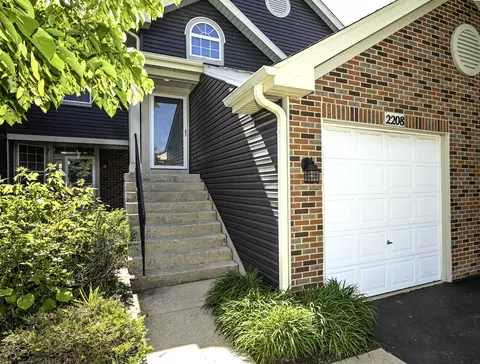 2208 Lake Ridge Dr #2208, Glendale Heights, IL 60139
