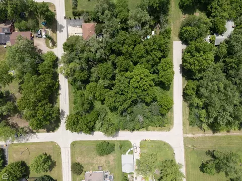000 Carmen Ave, Mchenry, IL 60050 photo 3