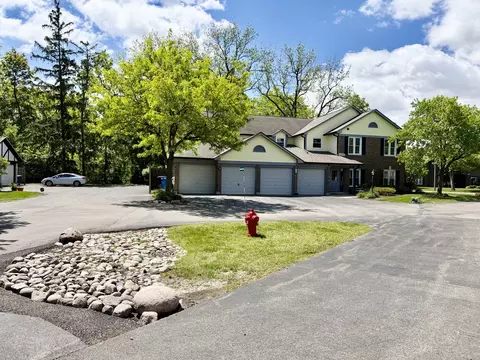 183 Grove Ave #C, Des Plaines, IL 60016