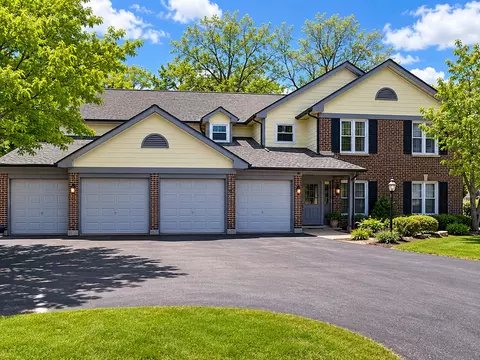 183 Grove Ave #C, Des Plaines, IL 60016