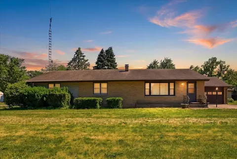 108 E Grant St, Arrowsmith, IL 61722