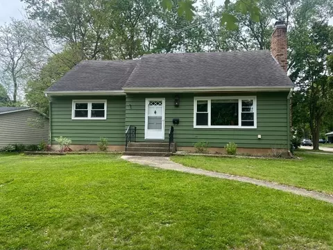 589 Krenz Ave, Cary, IL 60013