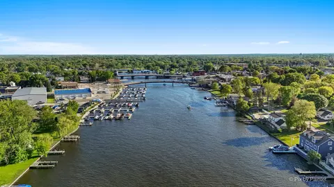 View/Area - 1423 N River Rd, Mchenry, IL 60051 photo 9 of 11