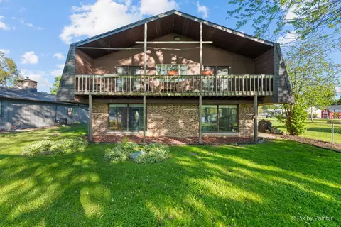 Exterior - 1423 N River Rd, Mchenry, IL 60051 photo 12 of 18