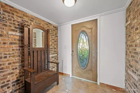 Entry Way - 1423 N River Rd, Mchenry, IL 60051 photo 1 of 4