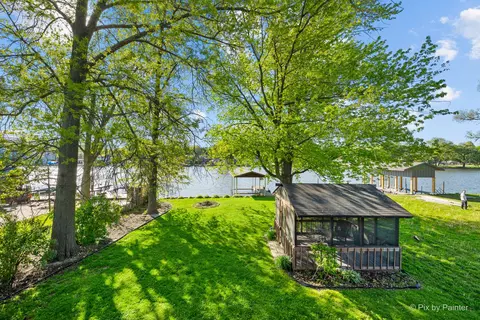 Exterior - 1423 N River Rd, Mchenry, IL 60051 photo 11 of 18