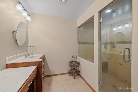 Bath - 1423 N River Rd, Mchenry, IL 60051 photo 3 of 4
