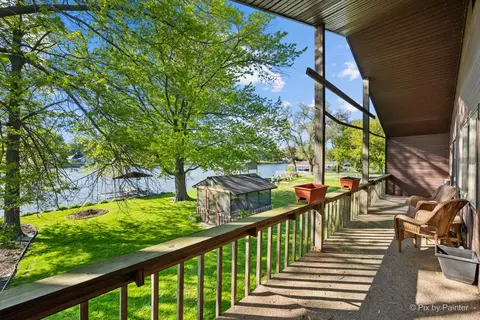 Exterior - 1423 N River Rd, Mchenry, IL 60051 photo 8 of 18