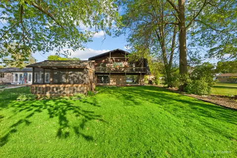 Exterior - 1423 N River Rd, Mchenry, IL 60051 photo 15 of 18