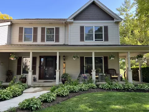 731 Jamestowne Rd, Sleepy Hollow, IL 60118