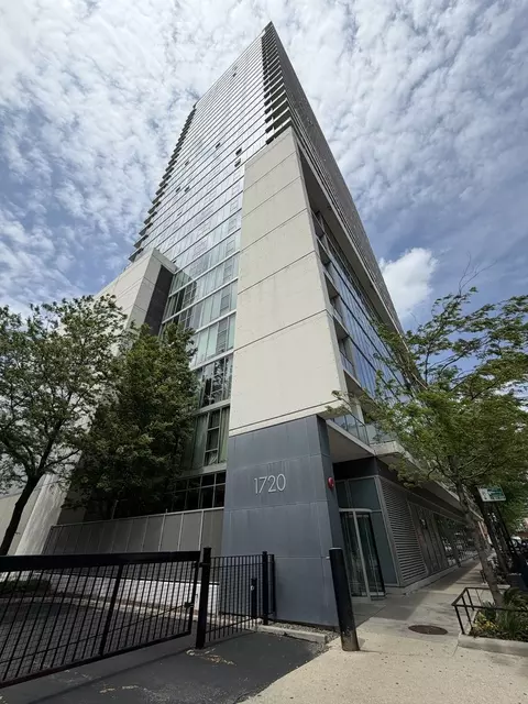 1720 S Michigan Ave #1013, Chicago, IL 60616