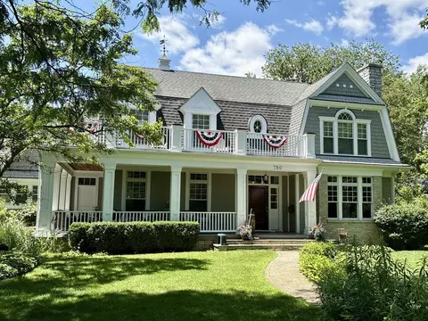 780 Prairie Rd, Glencoe, IL 60022