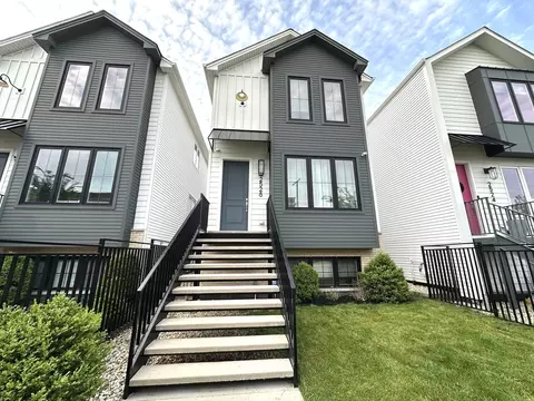2528 W Polk St, Chicago, IL 60612