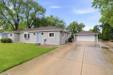 Other - 440 Aster Ln, Hoffman Estates, IL 60169 photo 2 of 4
