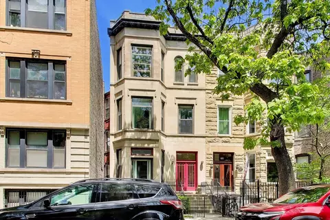 708 W Buckingham Pl, Chicago, IL 60657