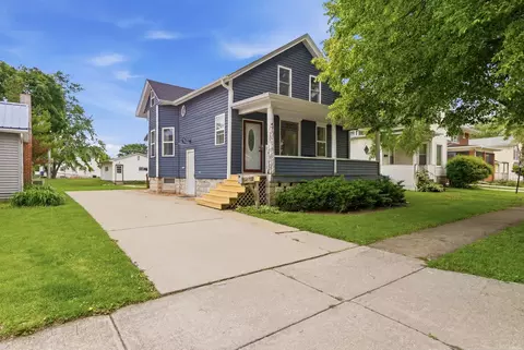 115 E Waupansie St, Dwight, IL 60420