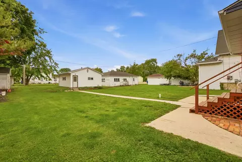 Exterior - 115 E Waupansie St, Dwight, IL 60420 photo 5 of 7