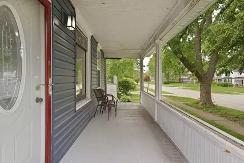 Exterior - 115 E Waupansie St, Dwight, IL 60420 photo 2 of 7