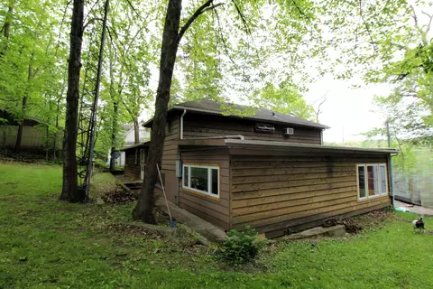 Exterior - 1843 N River Rd, Algonquin, IL 60102 photo 2 of 5