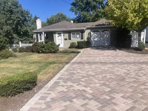 117 S Westmore Meyers Rd, Lombard, IL 60148