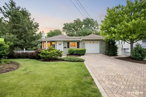 117 S Westmore Meyers Rd, Lombard, IL 60148