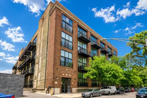 1935 N Fairfield Ave #307, Chicago, IL 60647
