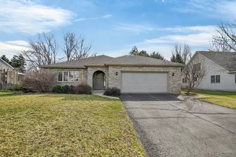 420 Windsor Dr, Oswego, IL 60543