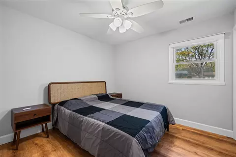 Bedroom - 1011 Beverly Dr, Wheeling, IL 60090 photo 3 of 4