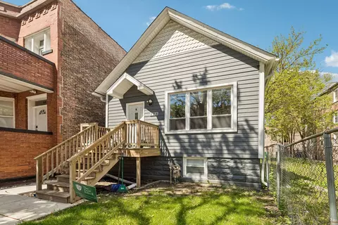 126 N Leamington Ave, Chicago, IL 60644