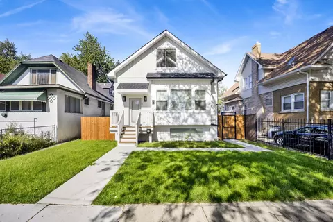1122 N Latrobe Ave, Chicago, IL 60651